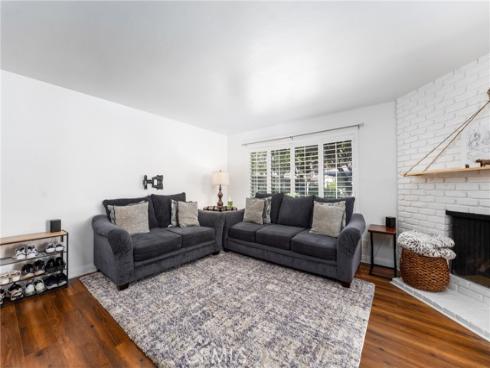 1107 W Memory  17A  Lane, Santa Ana, CA