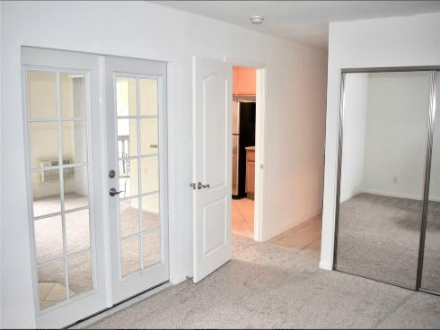 1345  Cabrillo Park  B02  Drive, Santa Ana, CA