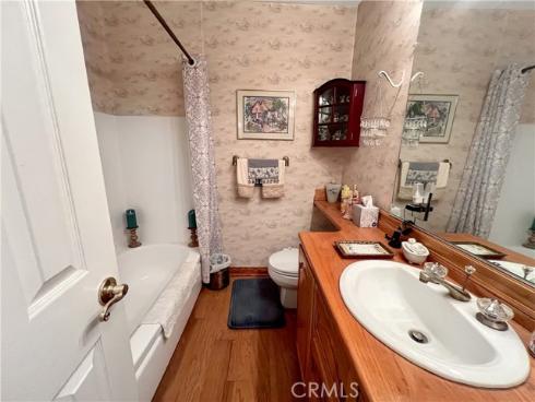 2021  Kristi   Lane, Santa Ana, CA