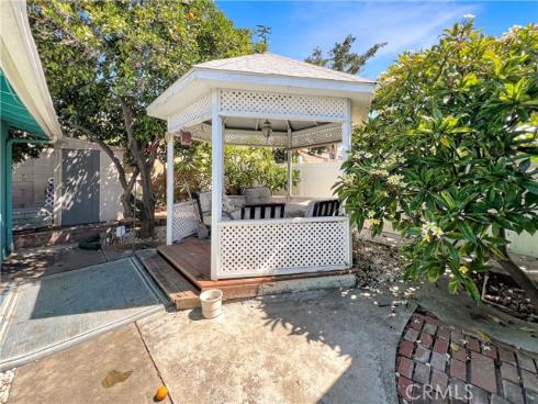 2021  Kristi   Lane, Santa Ana, CA