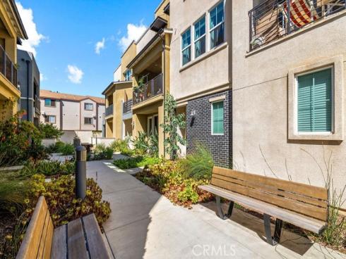 1416 N Harbor 6 Boulevard, Santa Ana, CA