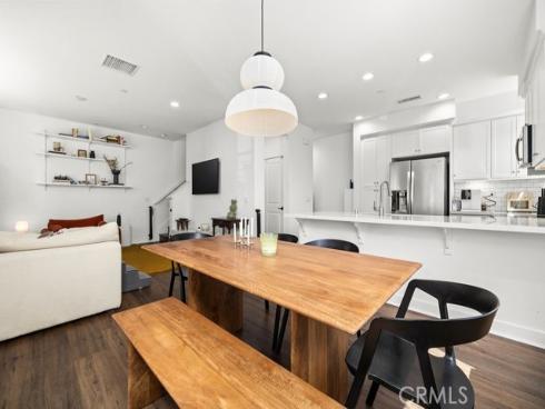 1416 N Harbor 6 Boulevard, Santa Ana, CA