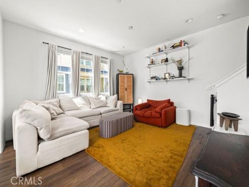 1416 N Harbor 6 Boulevard, Santa Ana, CA