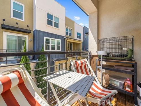 1416 N Harbor 6 Boulevard, Santa Ana, CA