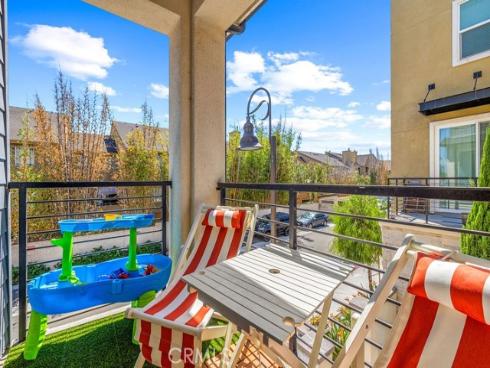 1416 N Harbor 6 Boulevard, Santa Ana, CA