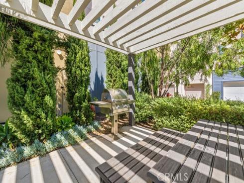 1416 N Harbor 6 Boulevard, Santa Ana, CA