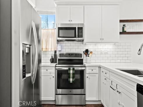 1416 N Harbor 6 Boulevard, Santa Ana, CA