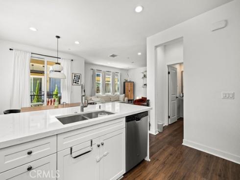 1416 N Harbor 6 Boulevard, Santa Ana, CA