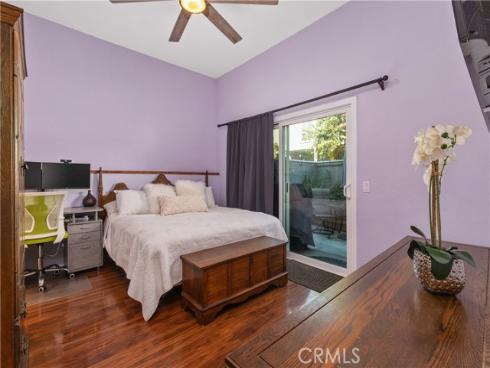 2730 W Segerstrom  D  Avenue, Santa Ana, CA