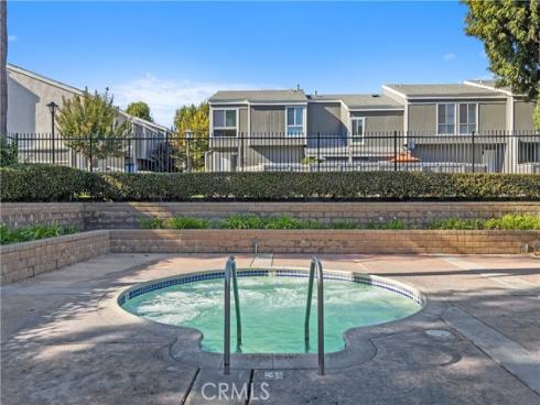 2730 W Segerstrom  D  Avenue, Santa Ana, CA