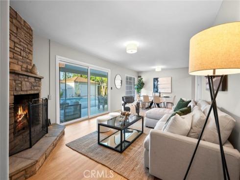 1101 W Sharon   Road, Santa Ana, CA