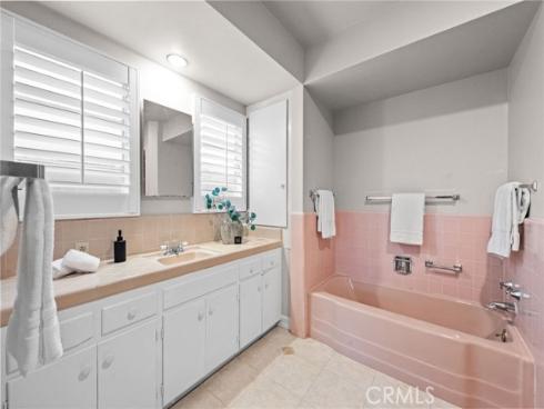 1101 W Sharon   Road, Santa Ana, CA