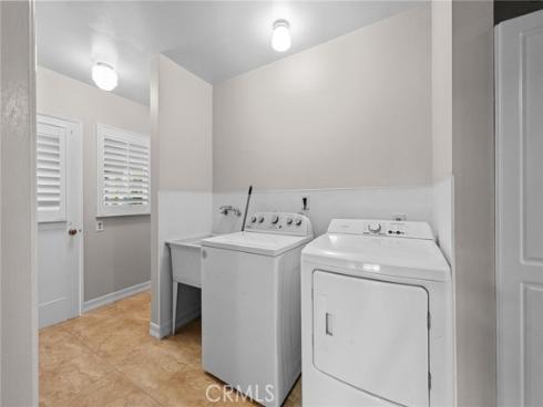 1101 W Sharon   Road, Santa Ana, CA