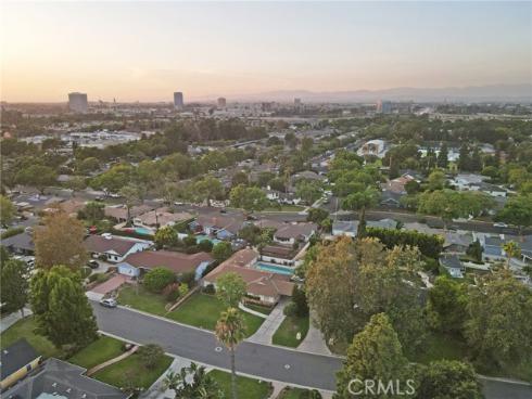 1101 W Sharon   Road, Santa Ana, CA