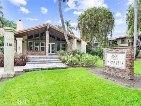 1345  Cabrillo Park  L16  Drive, Santa Ana, CA