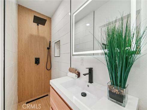 1205  English   Street, Santa Ana, CA