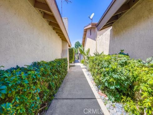 1903 E Fruit   Street, Santa Ana, CA