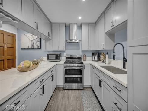 1101 W. Macarthur Boulevard 159