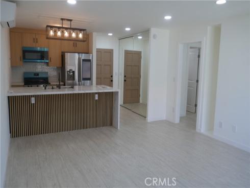 2521 W Sunflower D4 Avenue, Santa Ana, CA