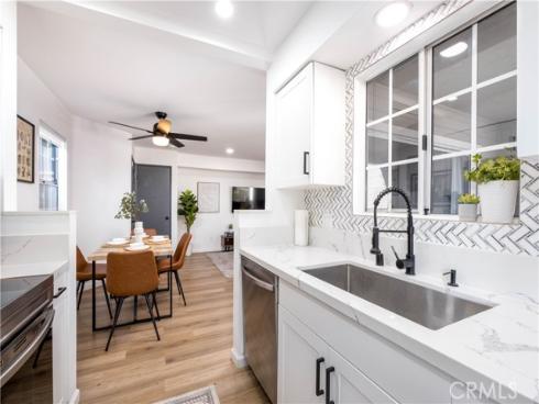 3500 S Greenville  F3  Street, Santa Ana, CA