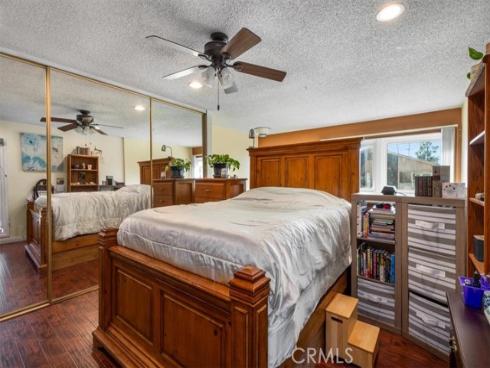 1084  Cabrillo Park # B  , Santa Ana, CA