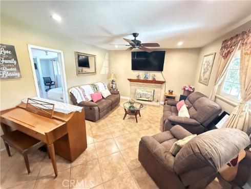 1014 N Daisy   Avenue, Santa Ana, CA