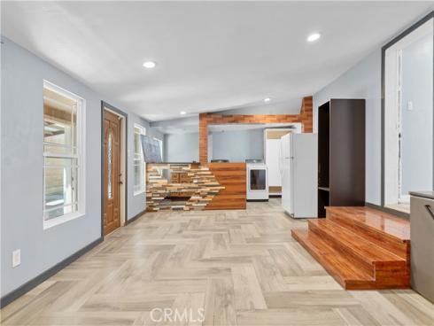 4512  W Watkins  , Santa Ana, CA