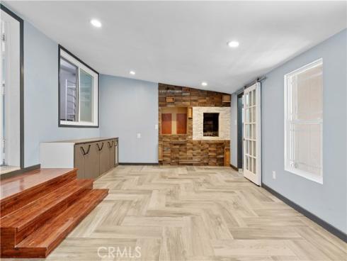 4512  W Watkins  , Santa Ana, CA