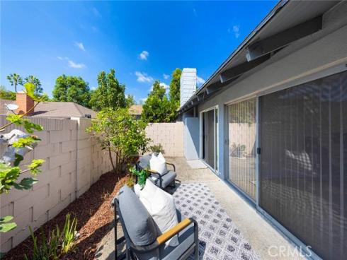 1830 E 19th  3  Street, Santa Ana, CA