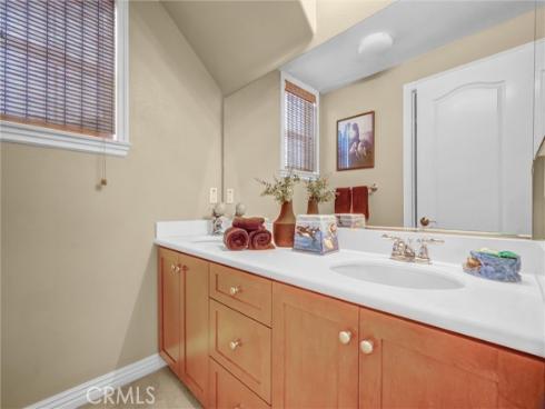 1907 W Meadowbrook Drive, Santa Ana, CA