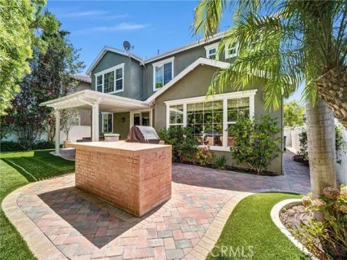 1907 W Meadowbrook Drive, Santa Ana, CA