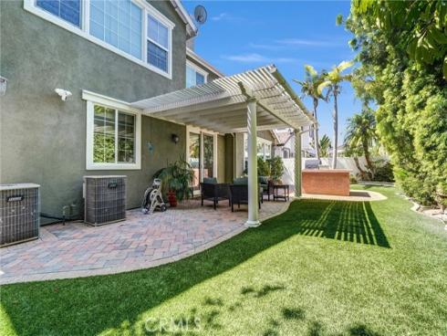 1907 W Meadowbrook Drive, Santa Ana, CA