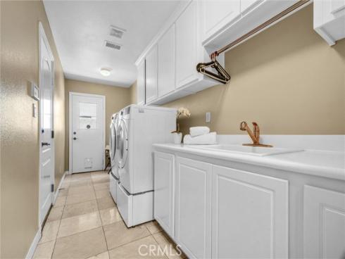 1907 W Meadowbrook Drive, Santa Ana, CA