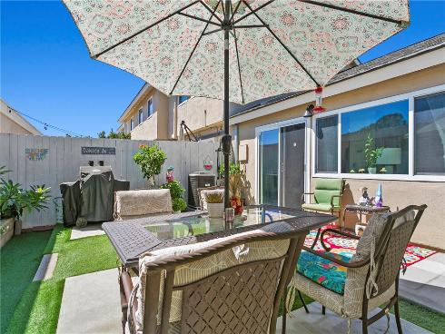 250 Carriage , Santa Ana, CA