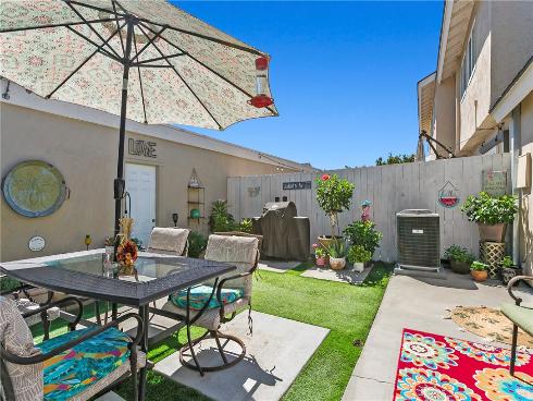 250 Carriage , Santa Ana, CA