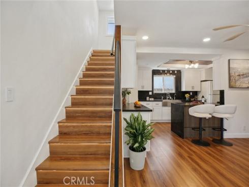 1533  W San Lorenzo Ave  , Santa Ana, CA