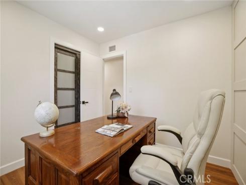 1533  W San Lorenzo Ave  , Santa Ana, CA