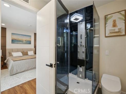 1533  W San Lorenzo Ave  , Santa Ana, CA