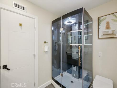 1533  W San Lorenzo Ave  , Santa Ana, CA