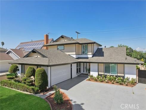 1533  W San Lorenzo Ave  , Santa Ana, CA