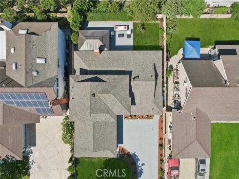 1533  W San Lorenzo Ave  , Santa Ana, CA