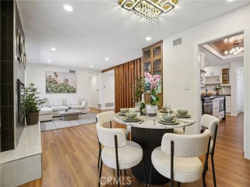 1533  W San Lorenzo Ave  , Santa Ana, CA