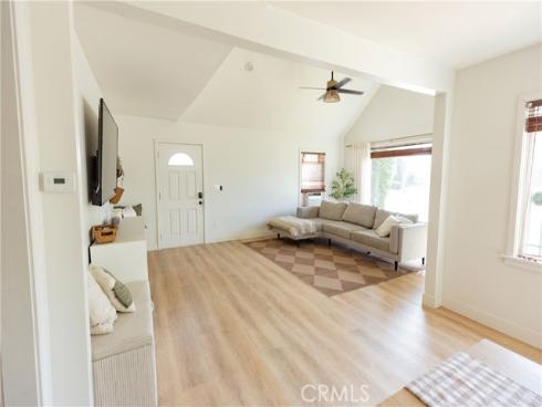 715 E Mcfadden  , Santa Ana, CA