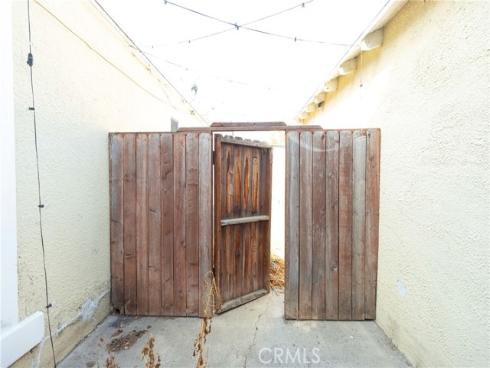 715 E Mcfadden  , Santa Ana, CA