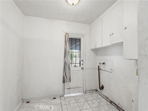 627 E Bishop  , Santa Ana, CA