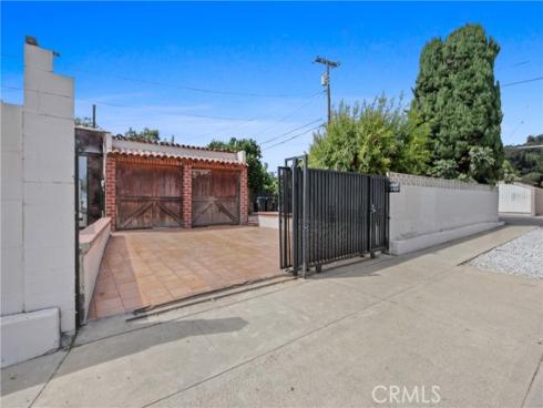 627 E Bishop  , Santa Ana, CA