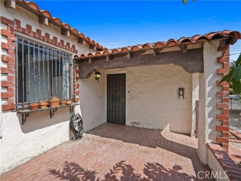 627 E Bishop  , Santa Ana, CA