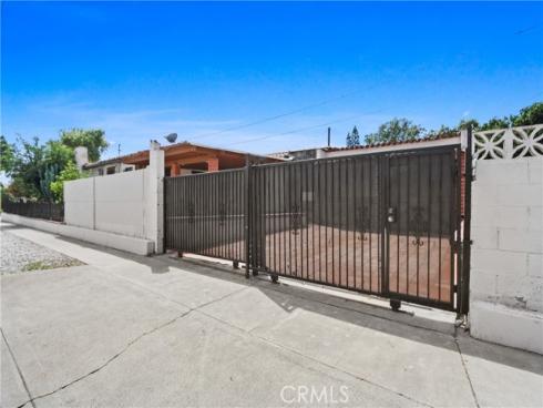 627 E Bishop  , Santa Ana, CA