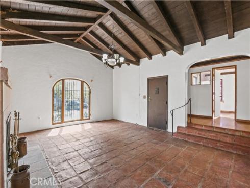 627 E Bishop  , Santa Ana, CA