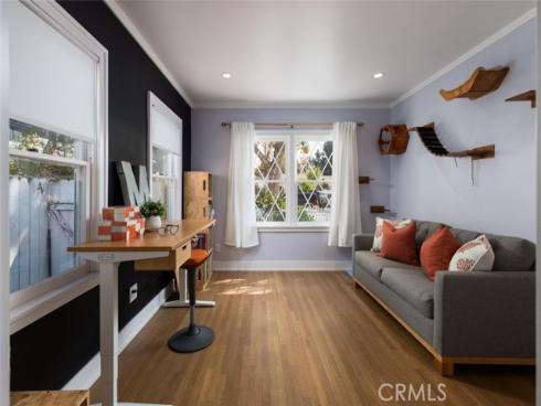 2556 N Valencia Street, Santa Ana, CA